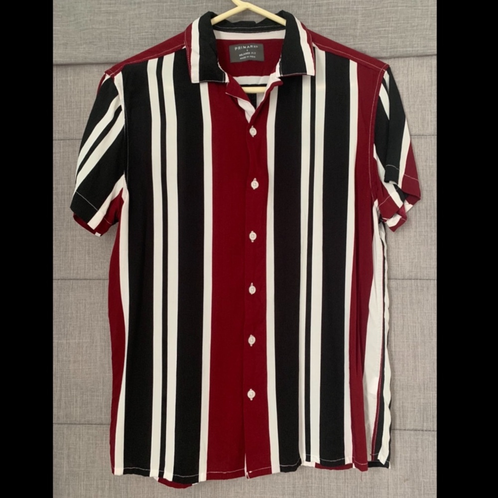 Bottom up shirt! Size S